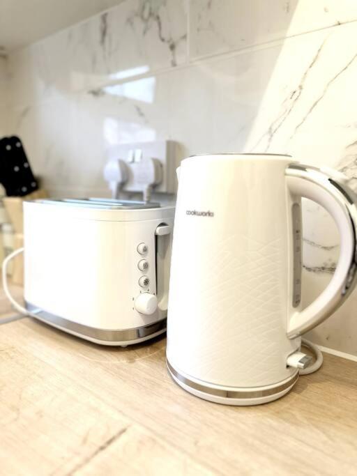 Quirky 3 Bedroom Flat In Shoreditch Londra Esterno foto