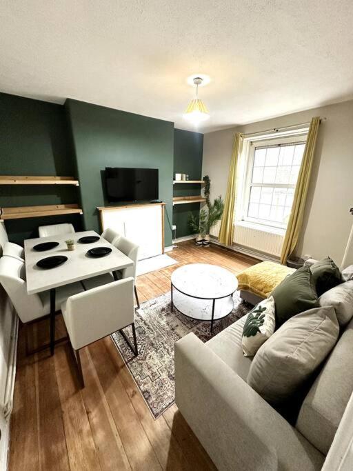 Quirky 3 Bedroom Flat In Shoreditch Londra Esterno foto