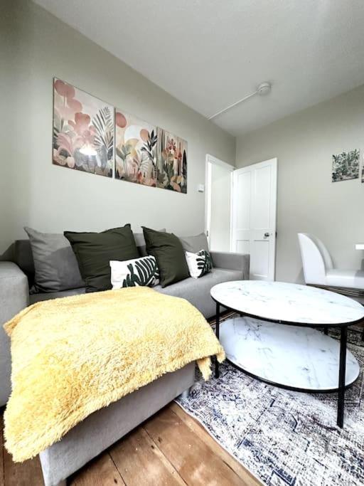 Quirky 3 Bedroom Flat In Shoreditch Londra Esterno foto